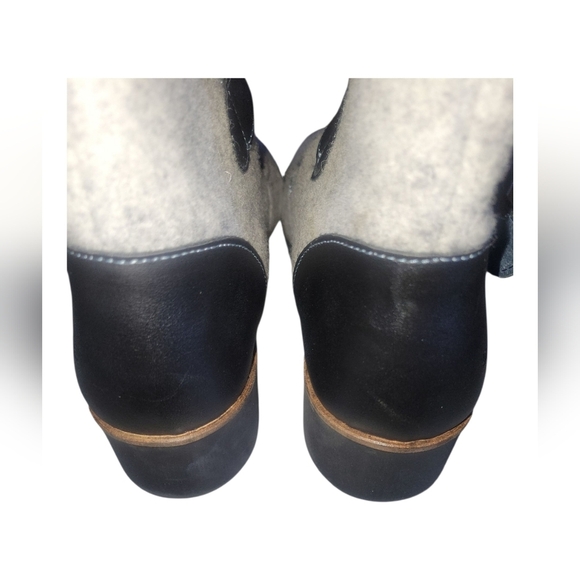 Desigual Women's Stylish Gray and Black Felt Winter Snow Buckle Boots Sz 40 - Picture 4 of 8